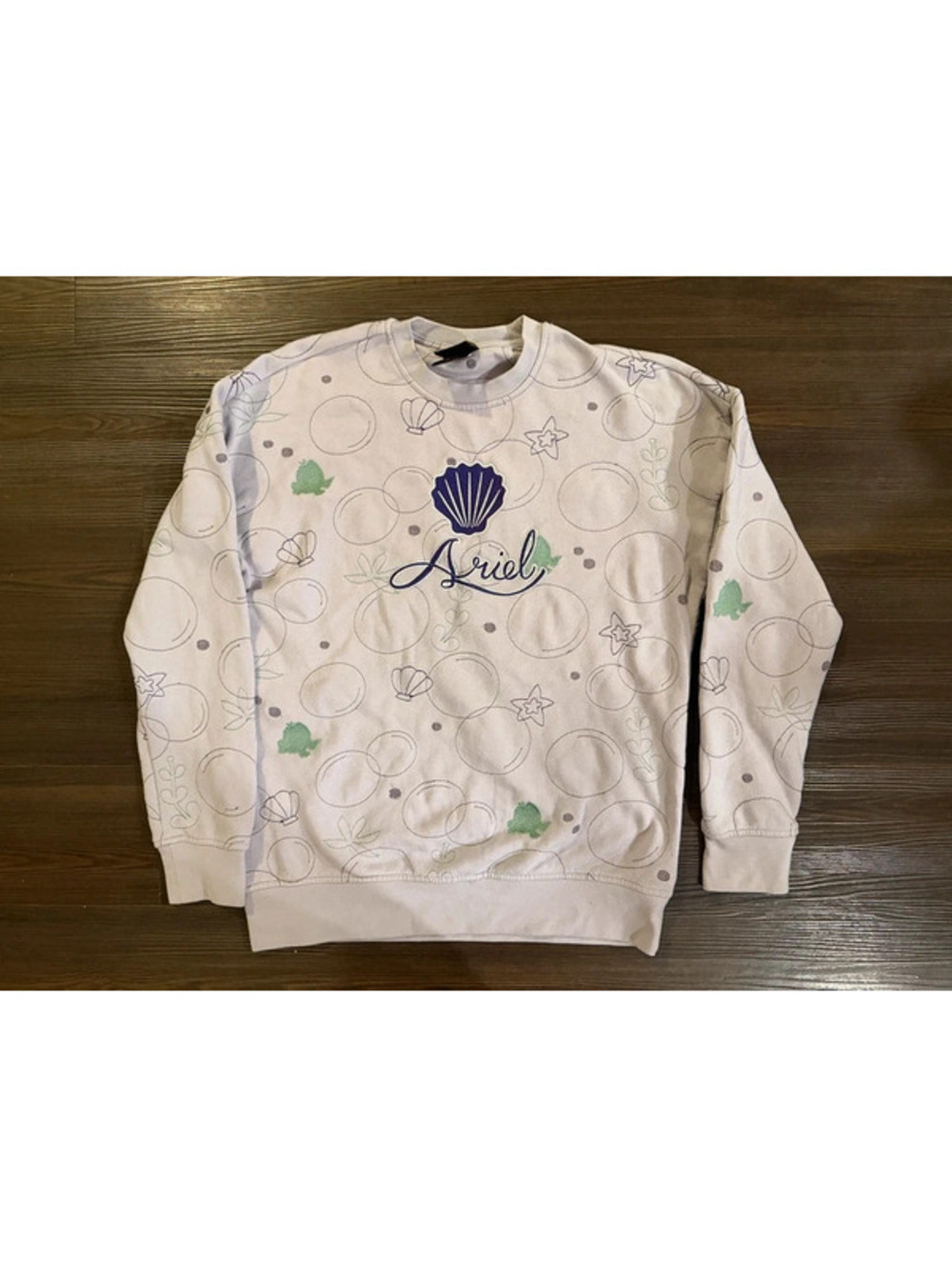 Disney box lunch Princess The Little Mermaid Ariel Topographic Shell Crewneck xs